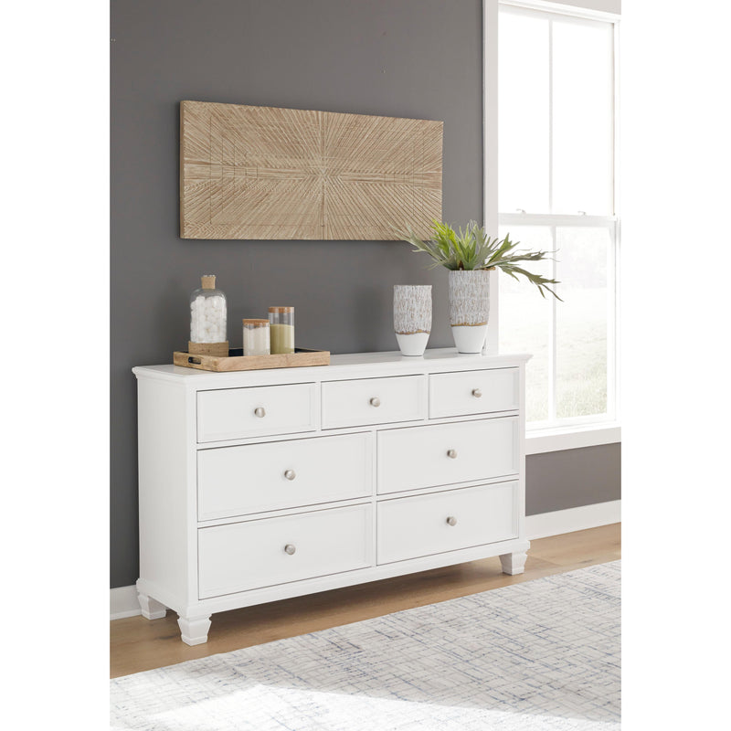 Signature Design by Ashley Fortman 7-Drawer Dresser B680-31 IMAGE 5