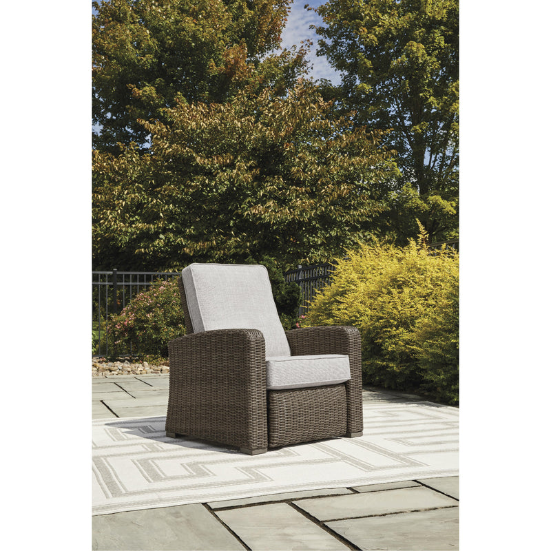 Signature Design by Ashley Outdoor Seating Recliners P791-825 IMAGE 6